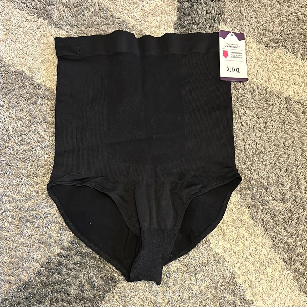 Empetua Black Shapewear